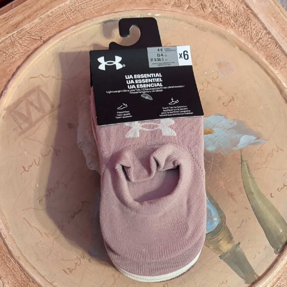 NWT Under Armour UA Essential Ultra Low Tab Socks (6-Pack) Pink